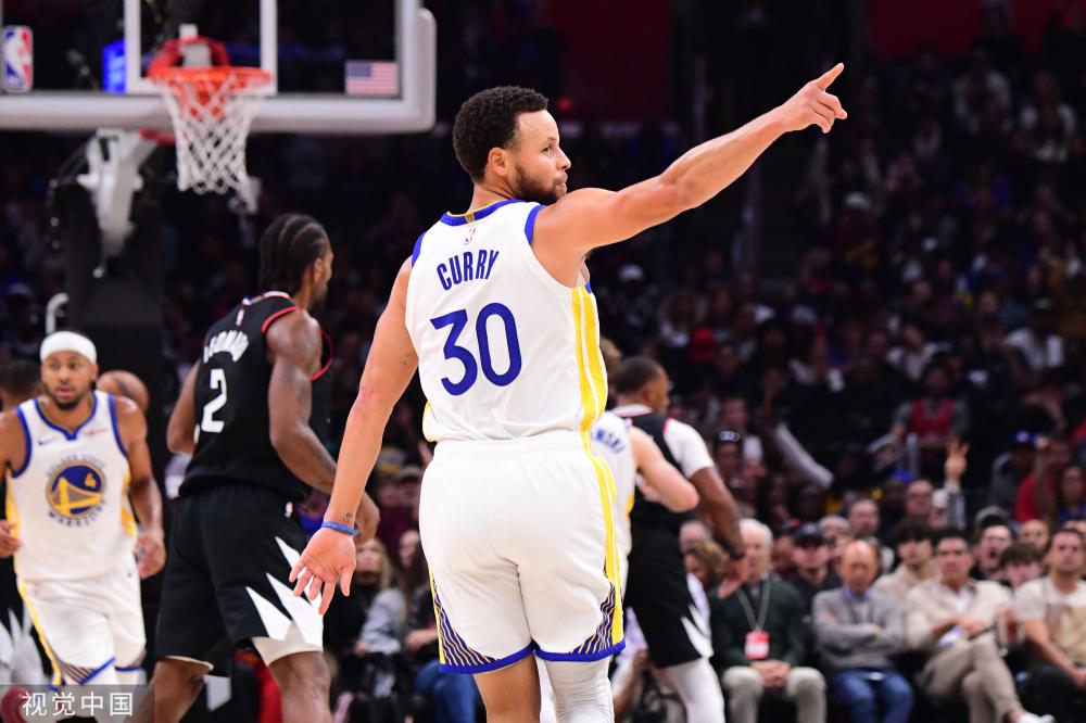 促使他们在 促使他们在