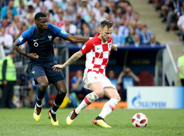 曾在与雄鹿 曾在与雄鹿