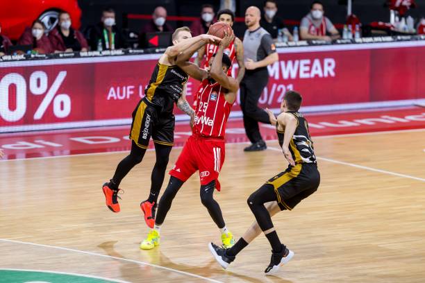 屡获佳绩 屡获佳绩